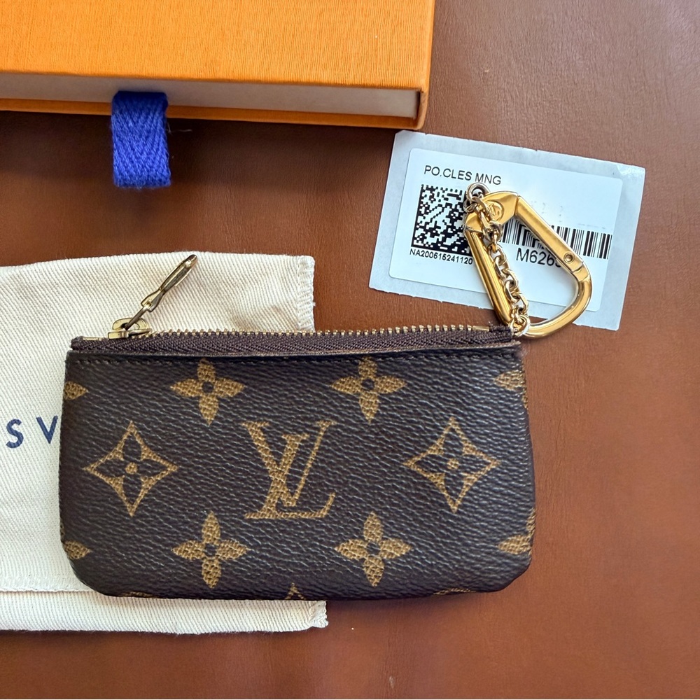 Louis Vuitton Brown and Gold Monogram Key Holder